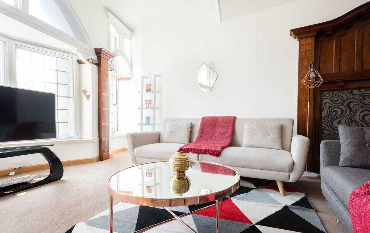 The College Green Loft - Historic Light-Flooded 3Bdr Home Бристол Екстериор снимка